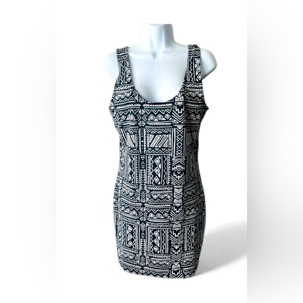 COPY - H&M (divided) women’s dress